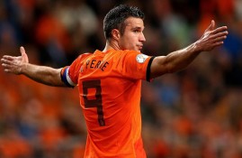 多米体育-总决赛最新形势：洛杉矶湖人高居榜首，曼联强势追赶，冠军归属成迷